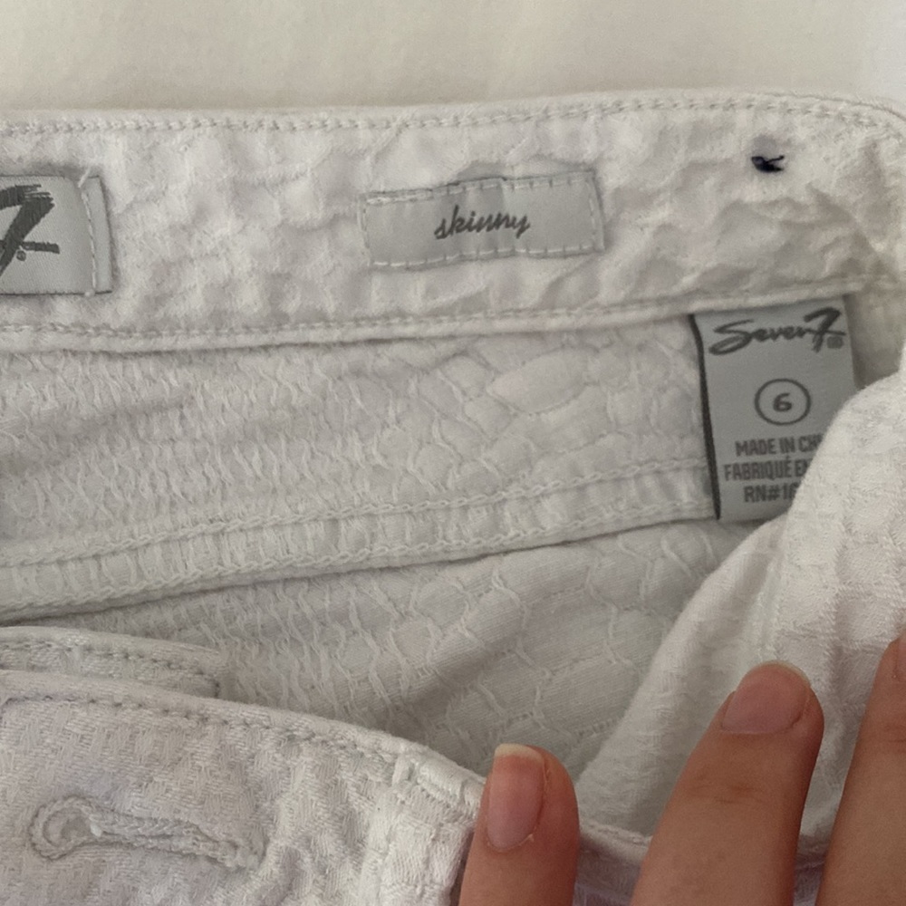 Seven7 White Textured Skinny Jeans - Picture 5 of 7